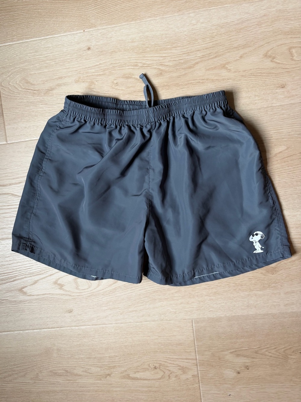 🐾Dumbgood Peanuts Snoopy Drawstring Athletic Shorts | Gray | Size Medium